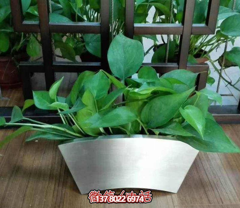 不銹鋼弧形花盆雕塑，精致公園裝飾