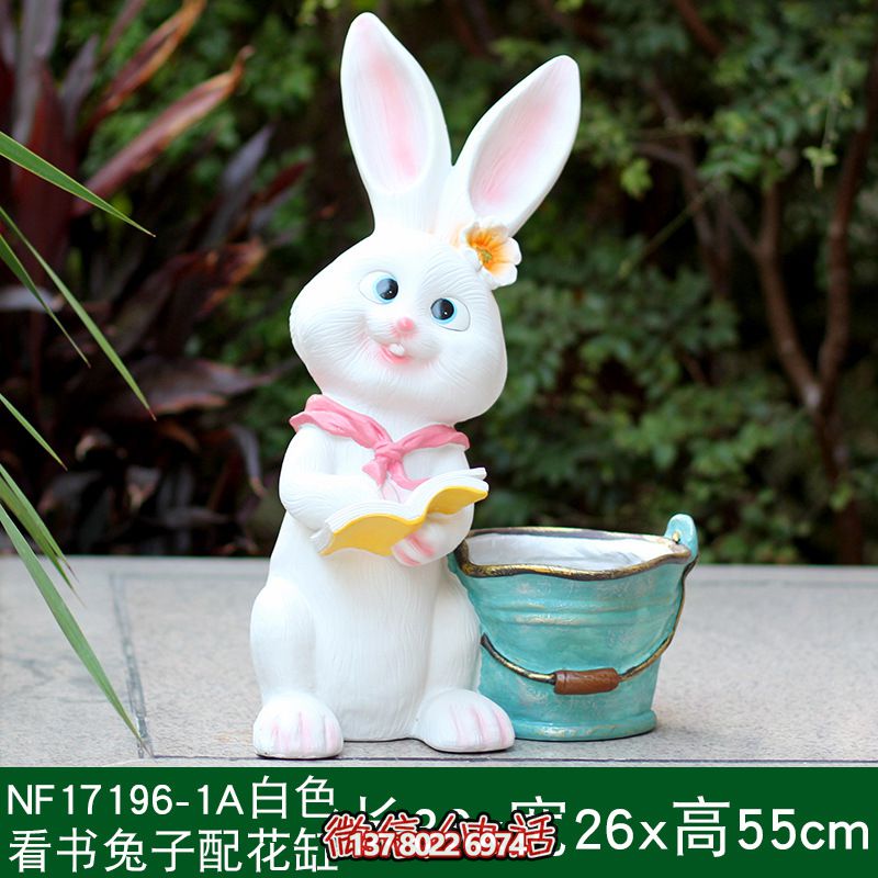 玻璃鋼兔子雕塑，為公園增色