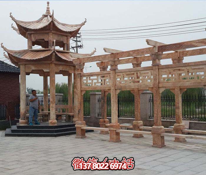 美麗的花崗巖長廊，沐浴在精致的雕刻藝術中