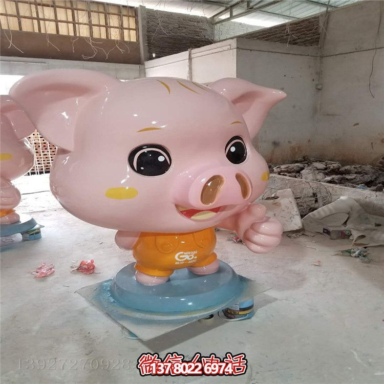 玻璃鋼豬雕塑，為您的店鋪、戶外公園增添熱鬧氣氛