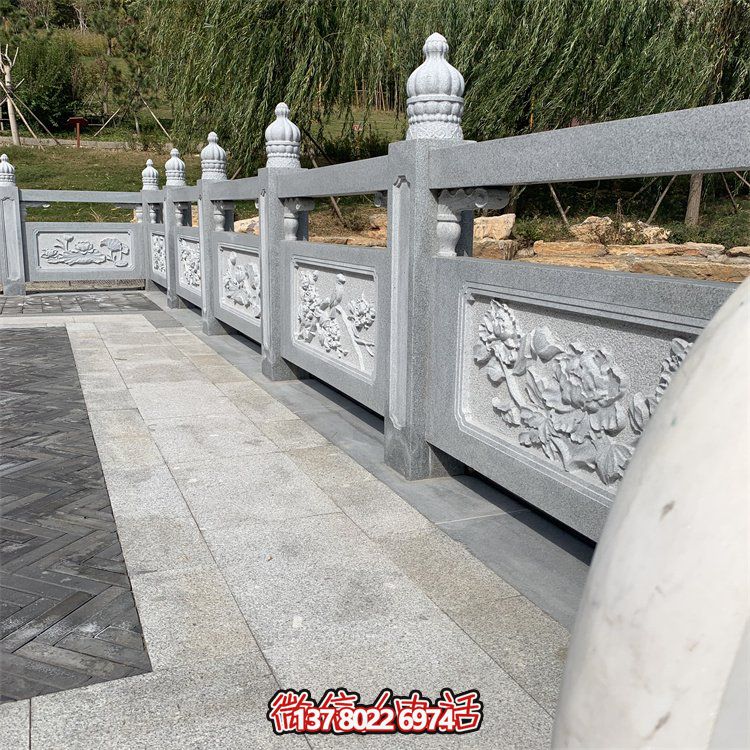 石雕欄桿，菊花紋石欄板