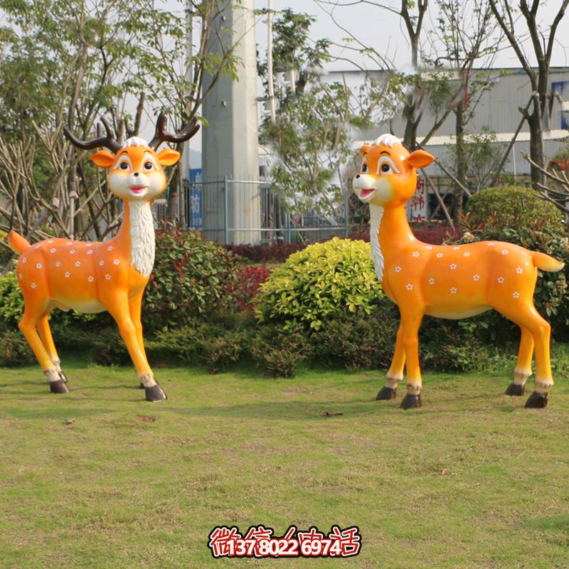戶外園林景區玻璃鋼彩繪兩只梅花鹿雕塑 戶外園林景區玻璃鋼彩繪兩只梅花鹿雕塑