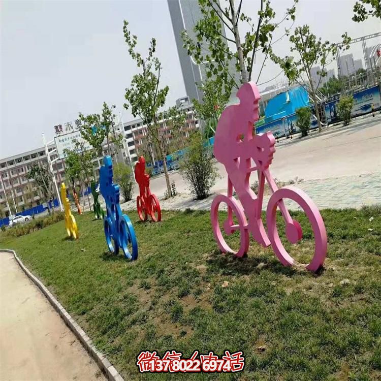 校園不銹鋼鐵藝騎自行車(chē)運(yùn)動(dòng)主題人物雕塑