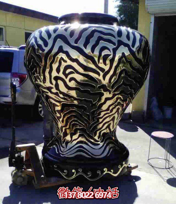 酒店花園浮雕鏡面玻璃鋼花瓶雕塑 酒店花園浮雕鏡面玻璃鋼花瓶雕塑