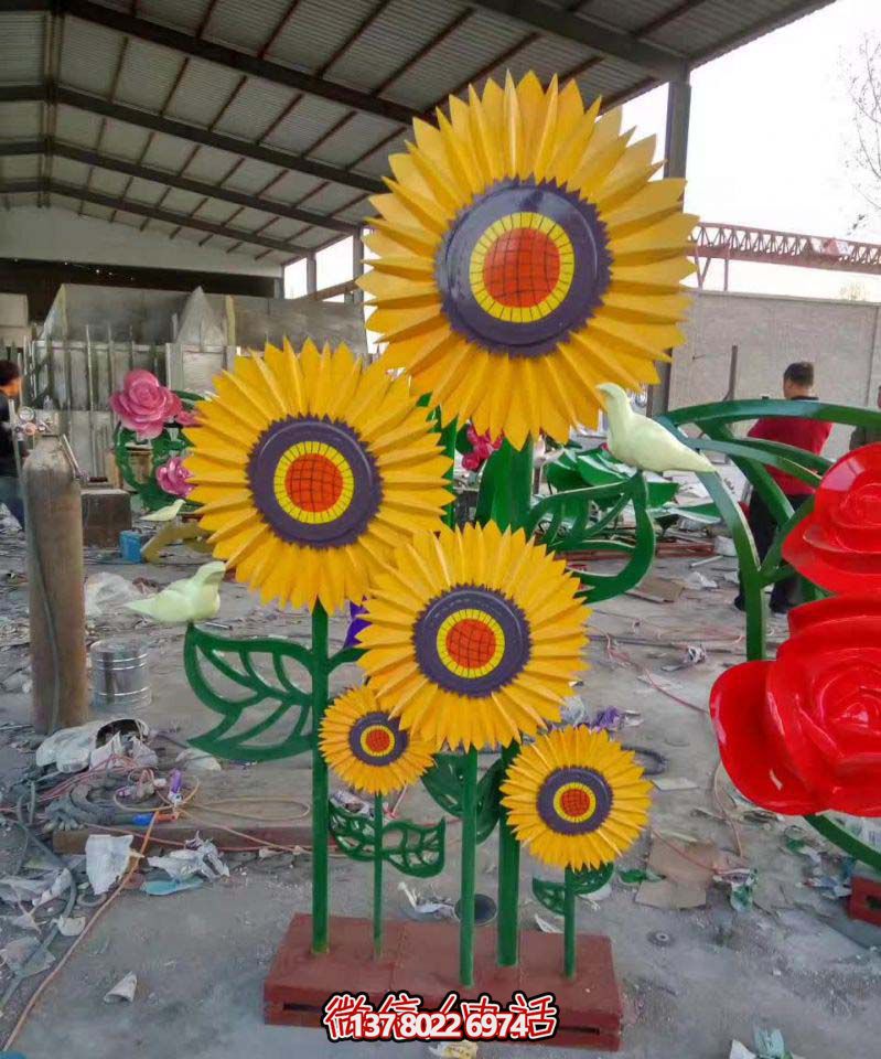 商場(chǎng)時(shí)尚噴漆不銹鋼向日葵雕塑 商場(chǎng)時(shí)尚噴漆不銹鋼向日葵雕塑