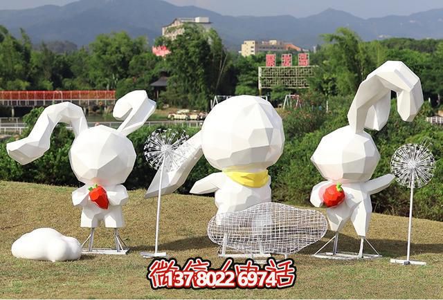 不銹鋼塊面雕塑——網紅雕塑，造型新穎，富有活力。